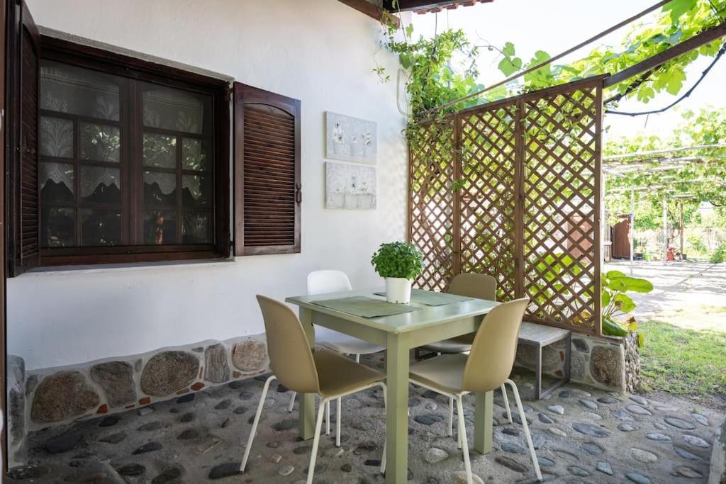 Traditionelles Appartement Athos Shadow Am Meer Paralia Sikias 외부 사진